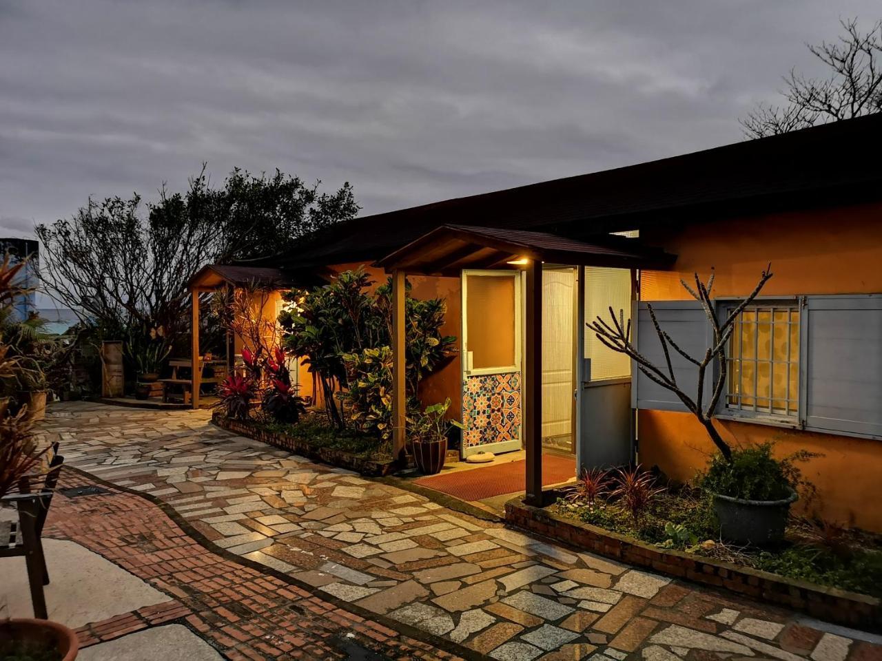 Appartamento 貓居 Ocean House Dahan Esterno foto